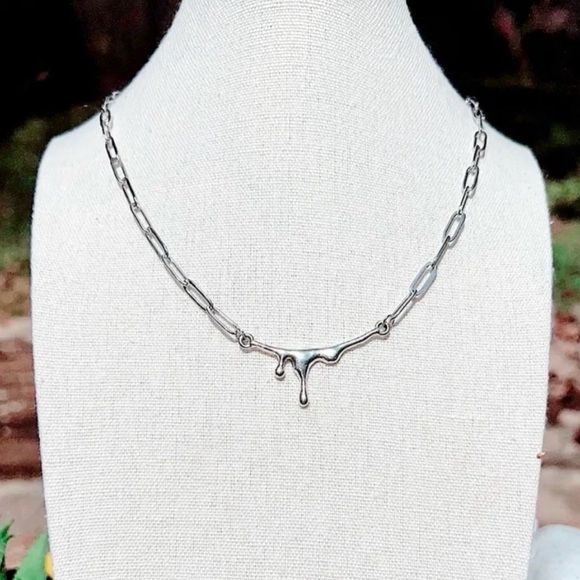 Dripping in Silver Necklace - Picture 4 of 12